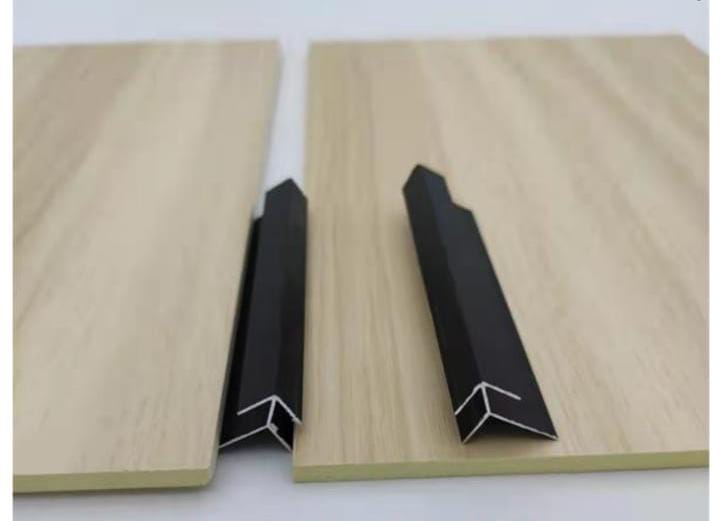 Perfiles de Aluminio Esquina Externa para Placas de Mármol PVC