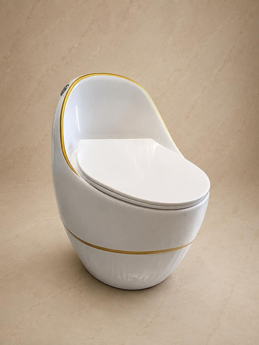 Inodoro de diseño moderno blanco detalles en dorado